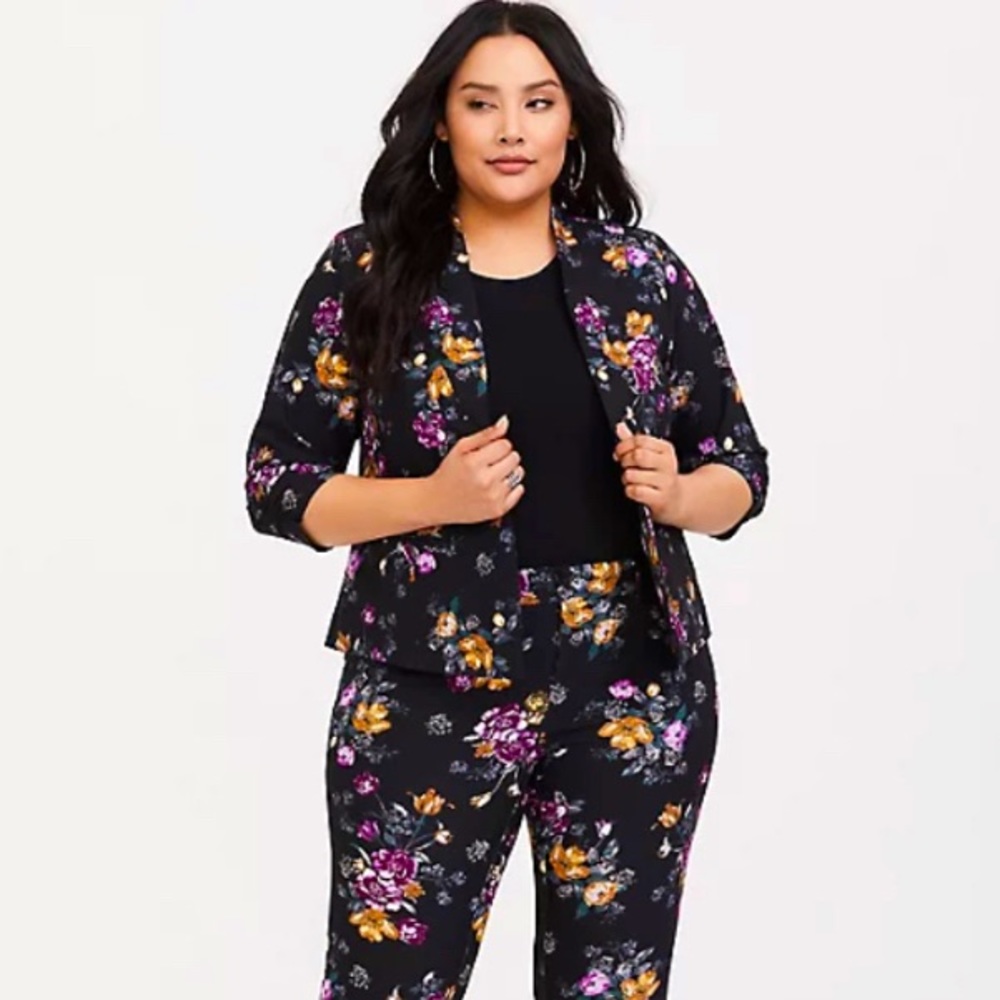 TORRID BLACK FLORAL CUTAWAY BLAZER JACKET! 5 5X 28/30